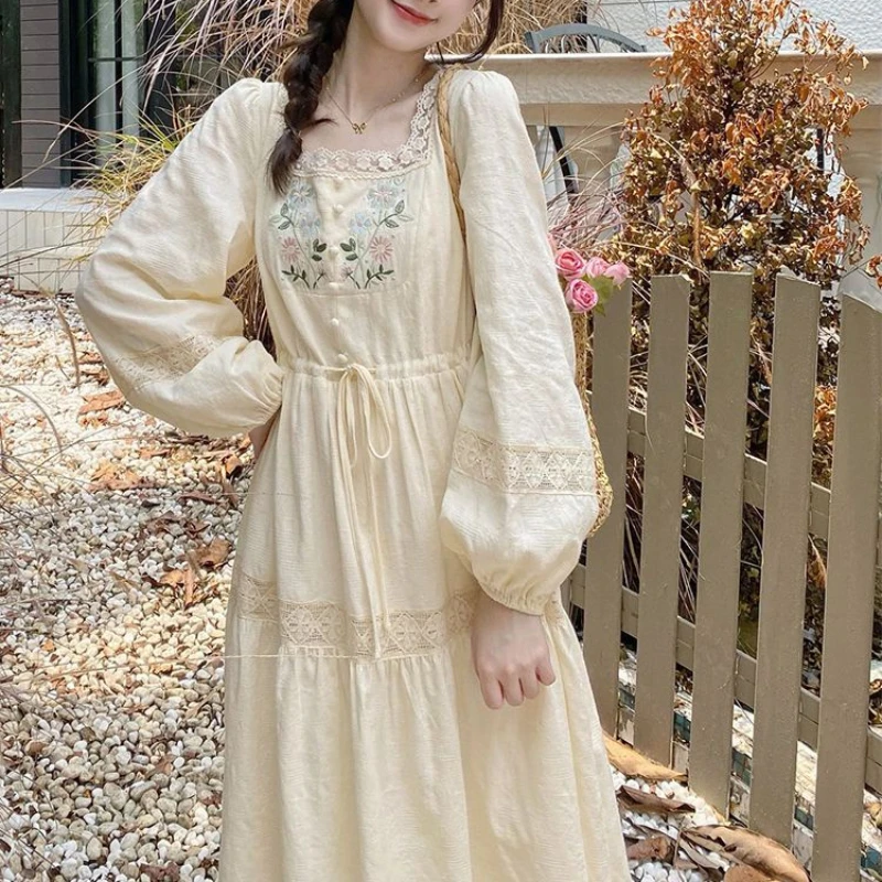 Vintage Mori Gril Style Long Sleeve Beige Dress for Women Lace Square Neck Flower Embroidery High Waisted Aesthetic Long Dresses