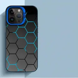 Elegant Honeycomb Design Phone Case - Sleek and Stylish Thin Cover - iPhone 13 (VVAOM01)