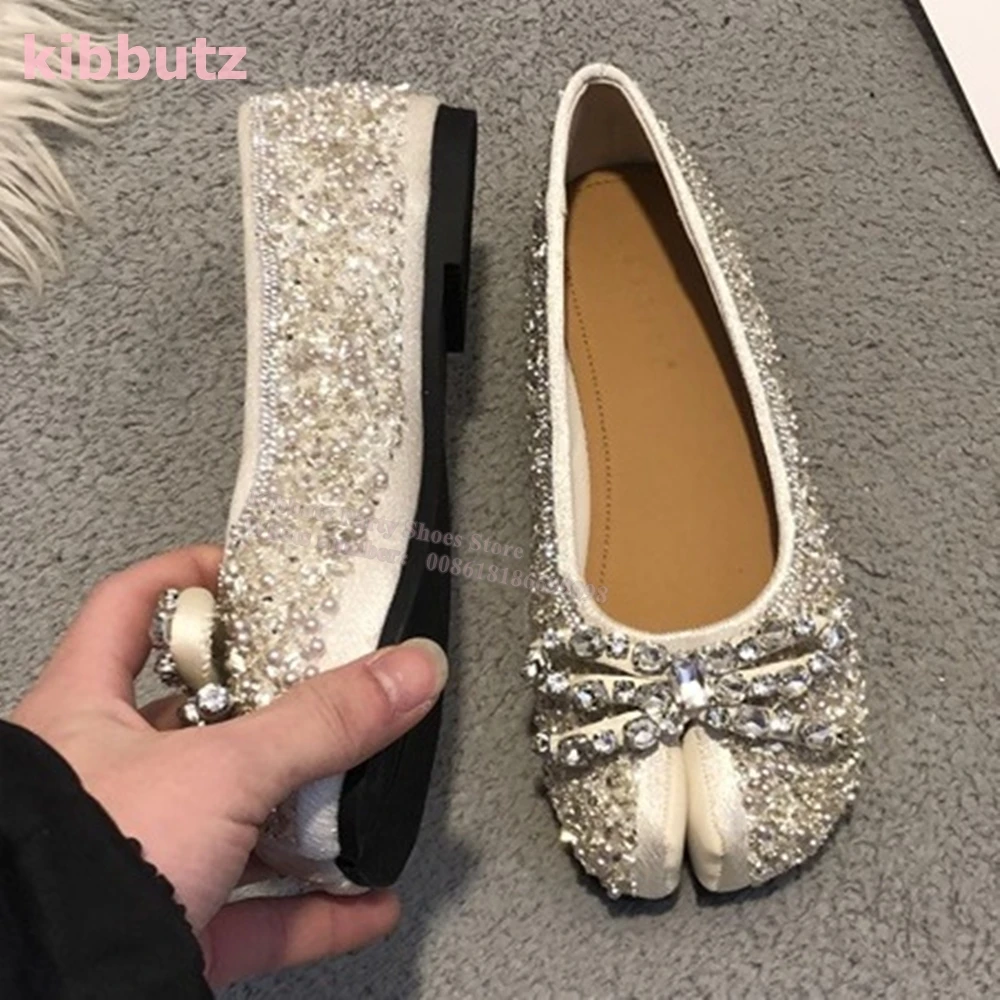 

Tabi Split Toe Glitter Ballerina Pumps Glossy Slip-On Solid Color Flat With Fashion Runway Show Elegant Sexy Women Shoes Newest