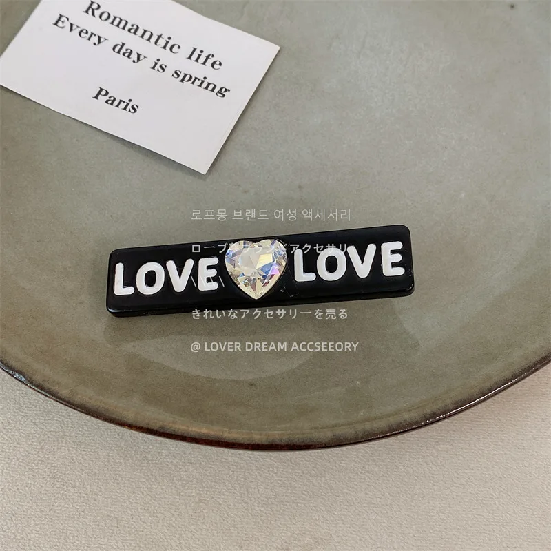 Рисунок 6 - Новые заколки для волос Ins заколки