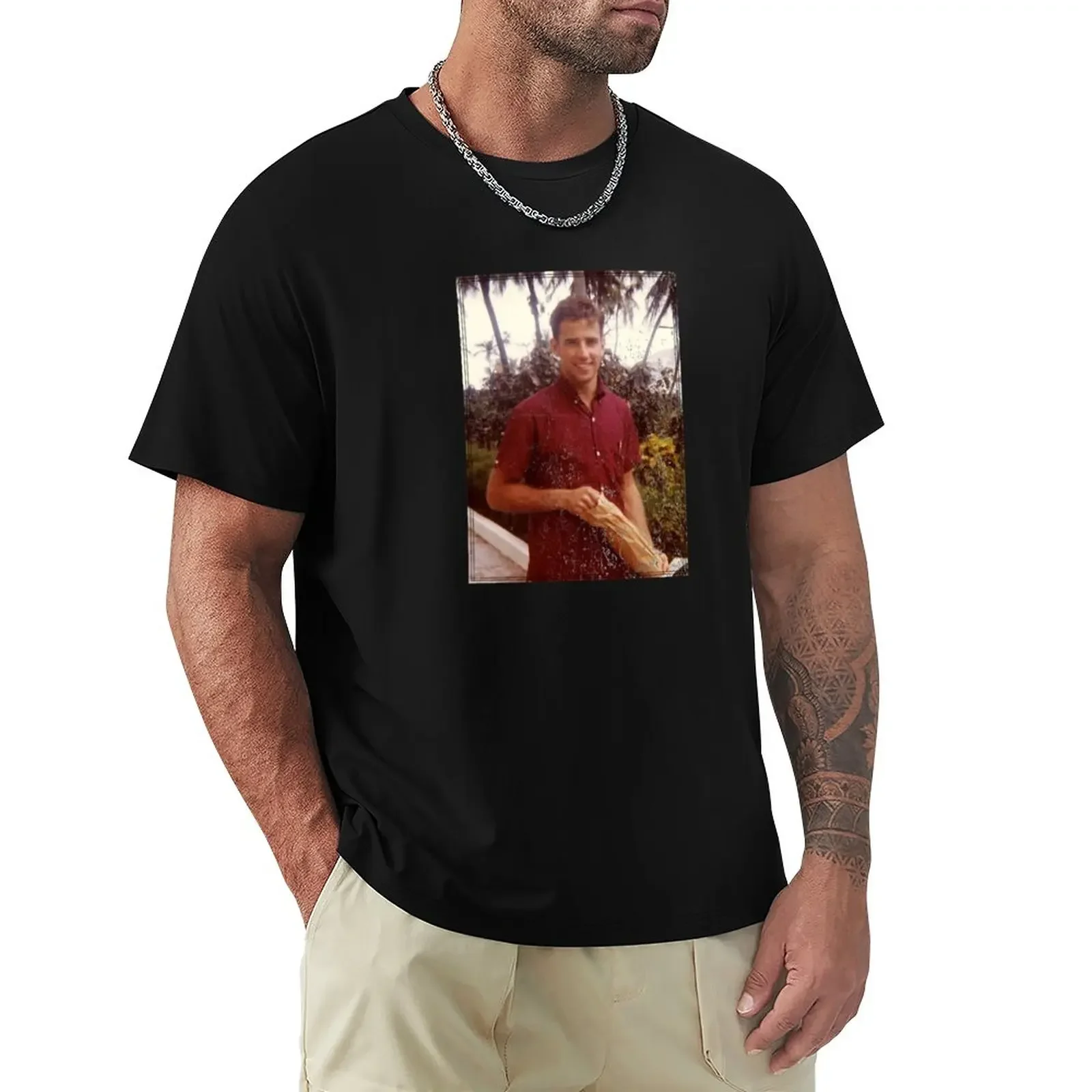 

Young Joe Biden T-Shirt hippie clothes tops mens t shirts casual stylish