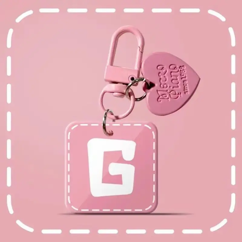 Pink Heart-Shaped Creative Pendant Keychain – Girly Handbag Accessory & Top Birthday Gift