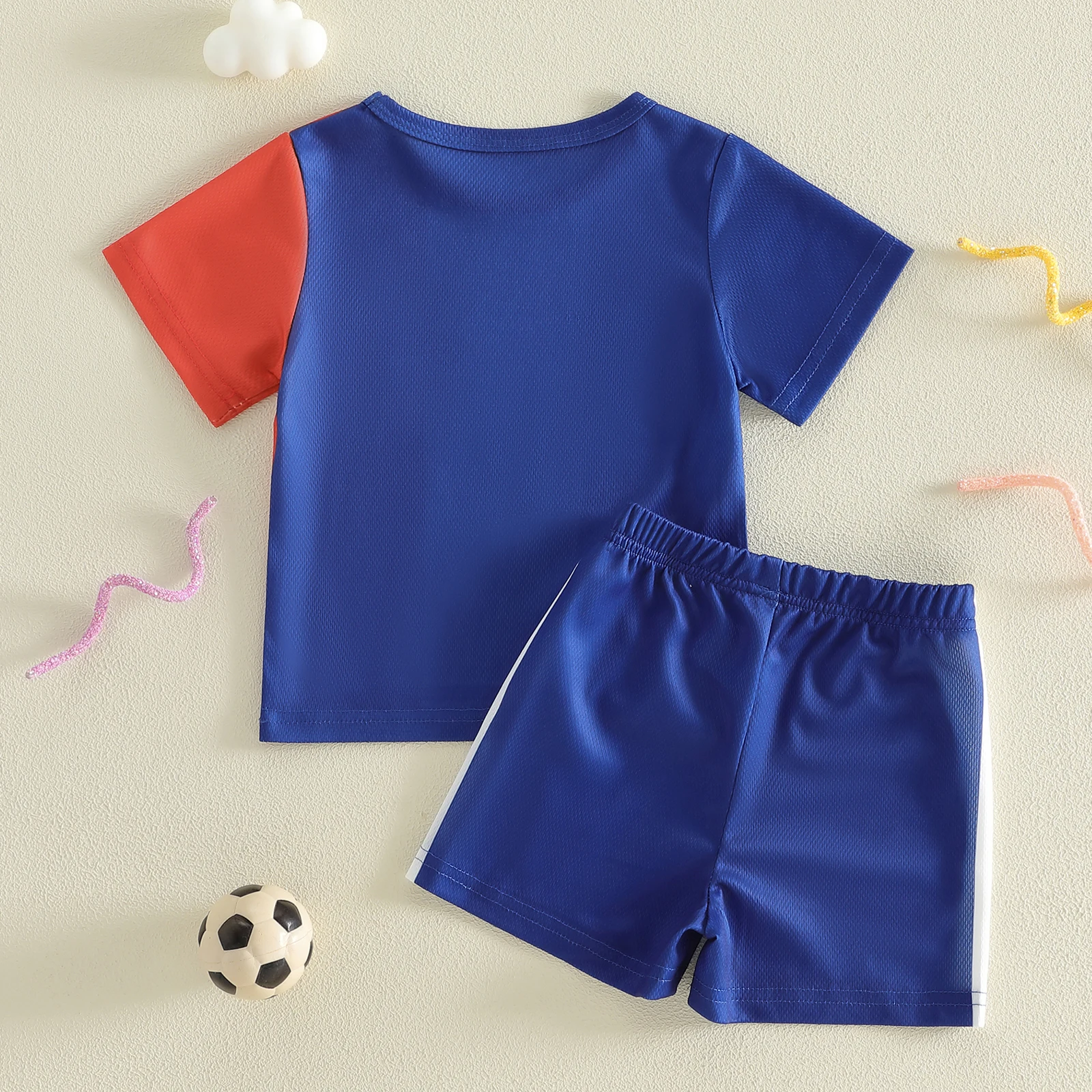 Completo da Calcio per Bambini con Design di Diverse Squadre, Maglia a Maniche Corte con Collo Rotondo e Pantaloncini, Set 2 Pezzi - immagine 4