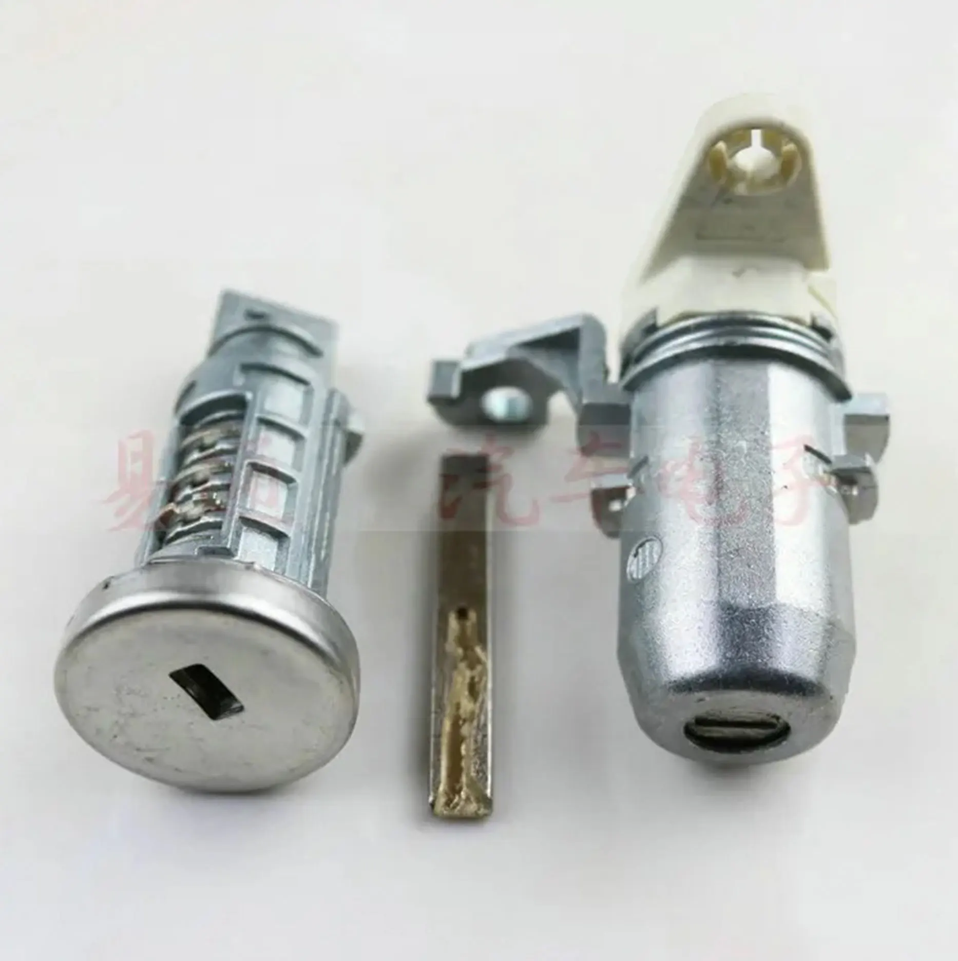 

Car Door Lock And Iginition Lock For New Cruze Excelle XT Malibu Buick aakeway VERANO ReplacementCentral door lock