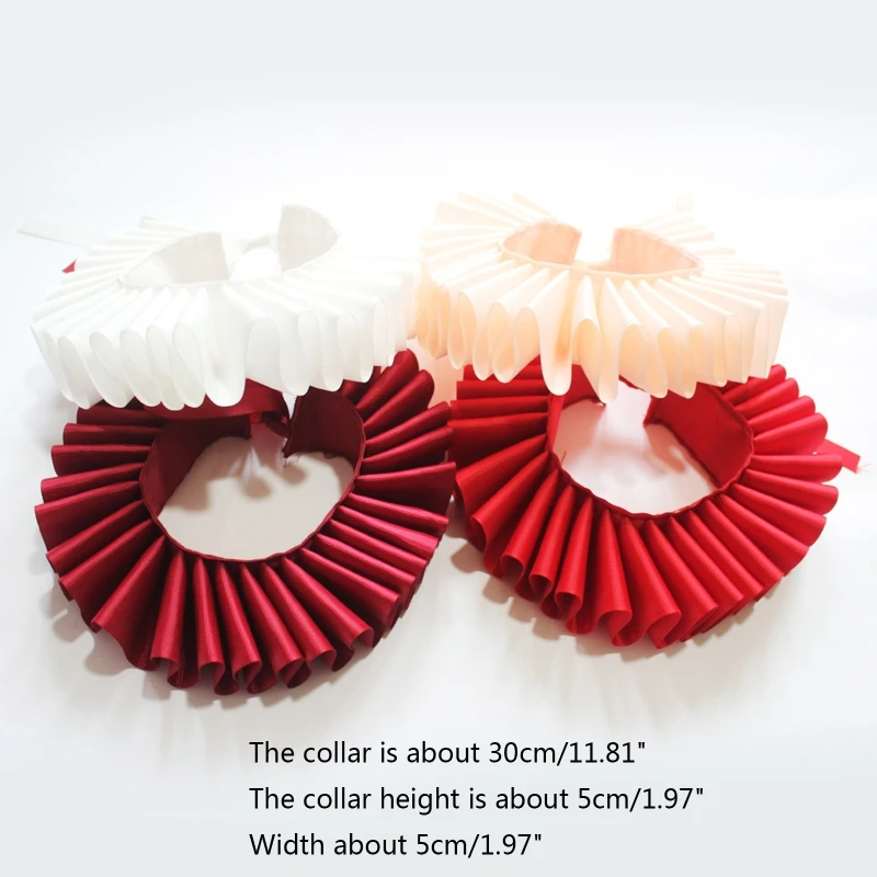 Рисунок 6 - Накидка с рюшами на воротнике в стиле Ренессанс