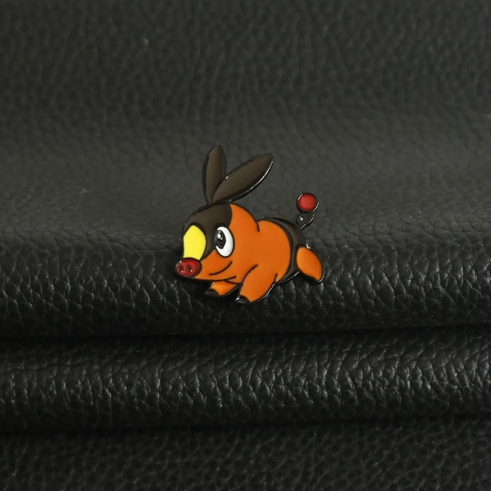 Cute Piglet Brooch Pins Classic Game Role Animation Tepig Badge Cosplay Props Brooches Jewelry Kawaii Accessories For Friends