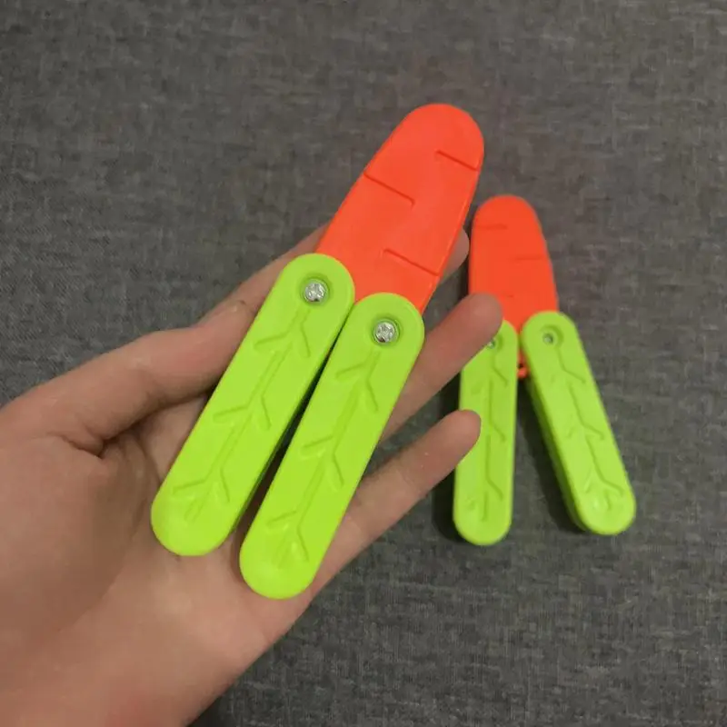 3D Printing Radish Butterfly Toy Knife Straight Jump Gravity Mini Carrot Knife Push Card Sensory Toy Christmas Halloween Gifts