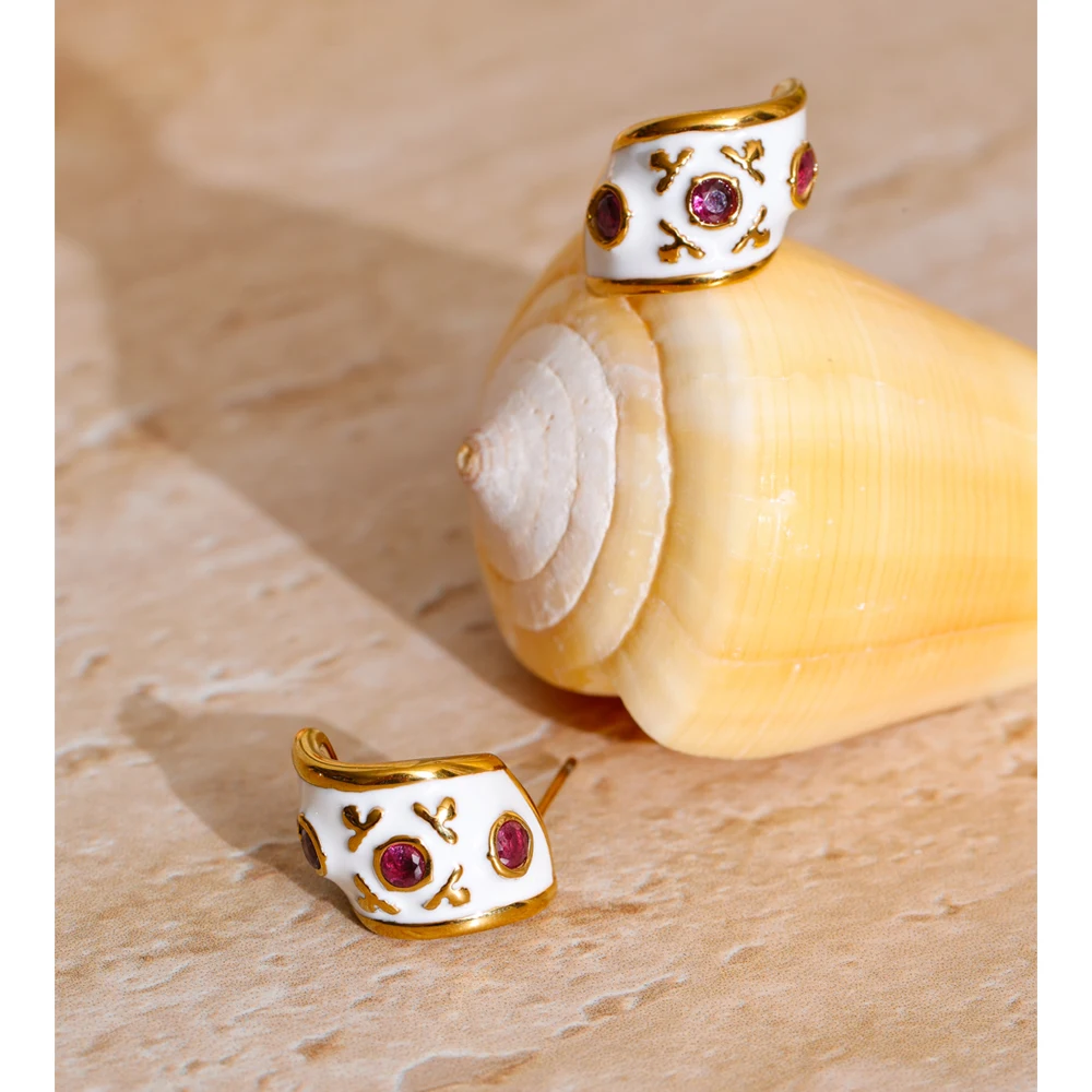 Yhpup Women C-Shape Huggie Earrings