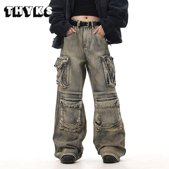 빈티지 스타일의 매력: 멀티 포켓 데님 바지로 캐주얼하고 세련된 스타일 연출 빈티지 스타일의 매력: 멀티 포켓 데님 바지로 캐주얼하고 세련된 스타일 연출