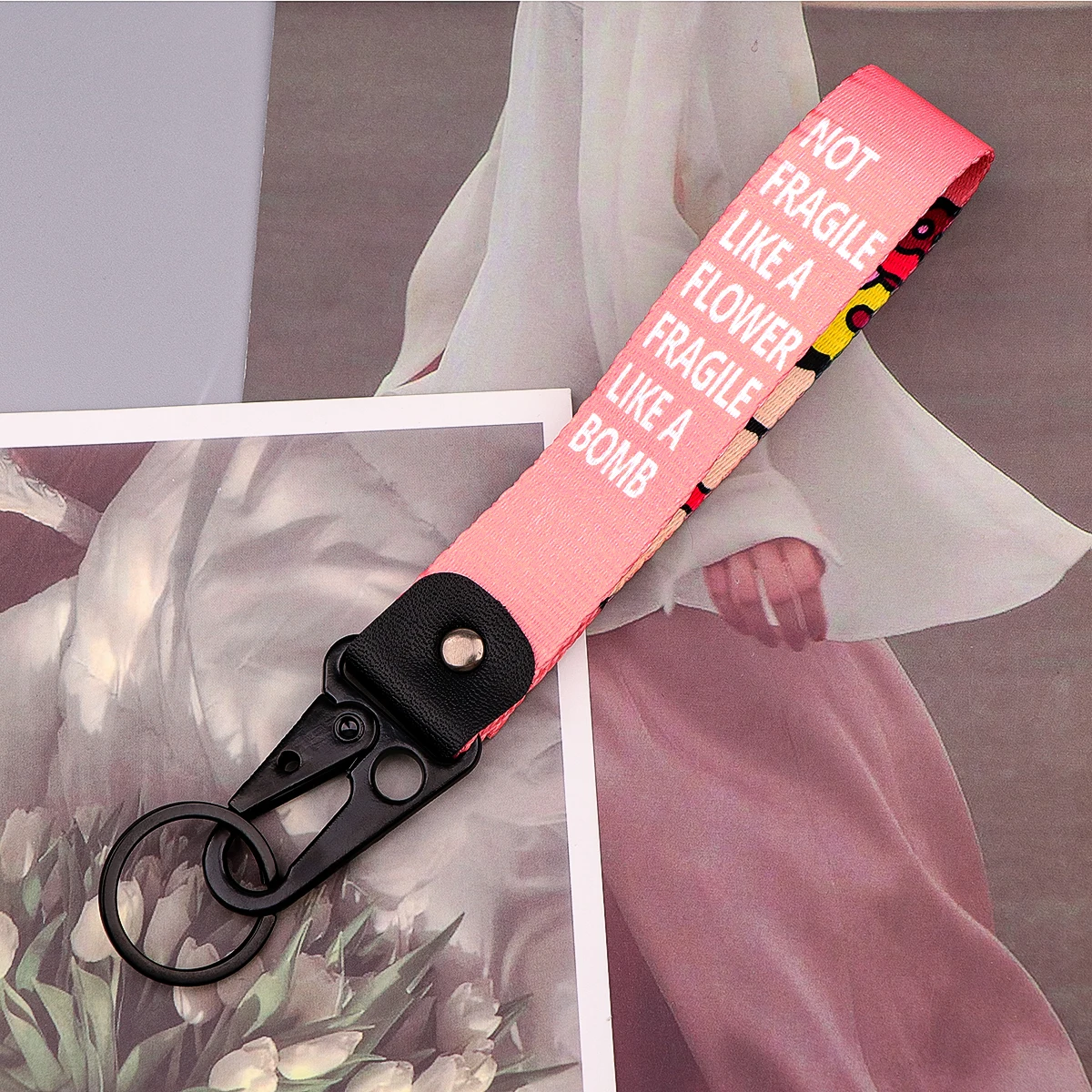 닥터 쿼츠 이글 비크 키체인 페미니즘 숏 랜야드 폰 스트랩 배지 홀더 USB 휴대용 키 랜야드
