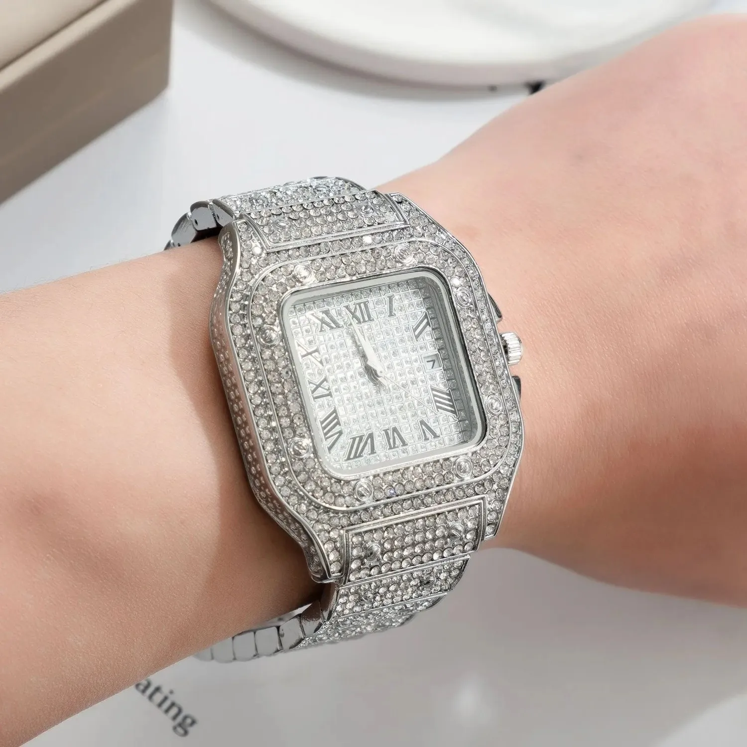 Luxury Casual Women Quartz Diamond Gold Wristwatch Waterproof Women Watch for Female Watches Alloy Wrist Bracelet Classic
