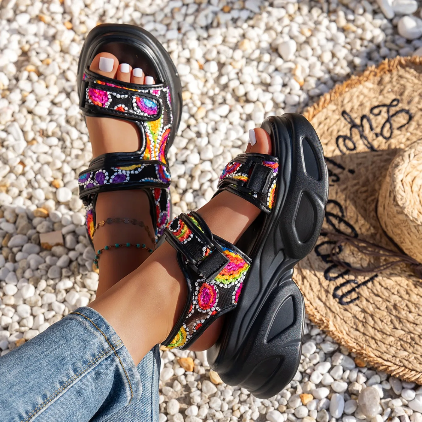 Women’s Summer Beach Sandals With Thick Sole And Platform Style_voghion.com