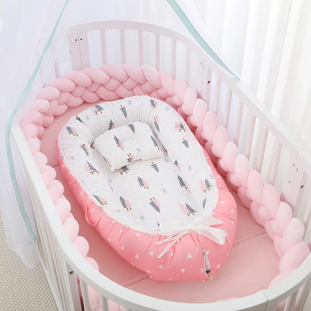 Lit de accent confortable avec oreiller pour bébé, lit de chaise