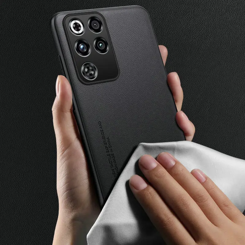 Carbon Fiber Ultra-Slim Hard Back Case with PU Leather Finish