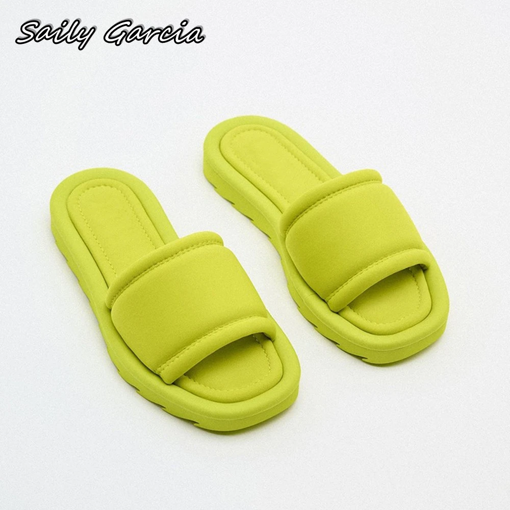 

Solid Thick-Sole Non-Slip Shallow Outdoor Slippers 2024 Large Size Fashion All-Match Women Slides Open Toe Daily Casual Shoes