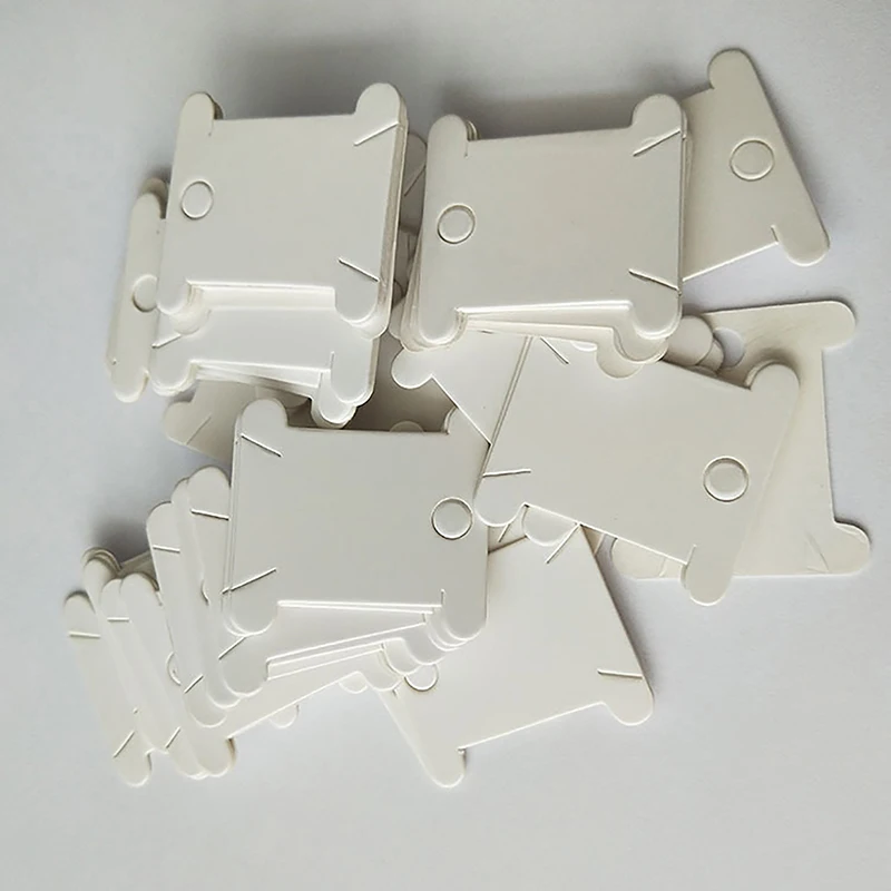 

200pcs Hard Cardboard Floss Bobbins Thread Bobbin Needlework Tool Spool Holder for Cross Stitch Embroidery Cotton Thread DIY