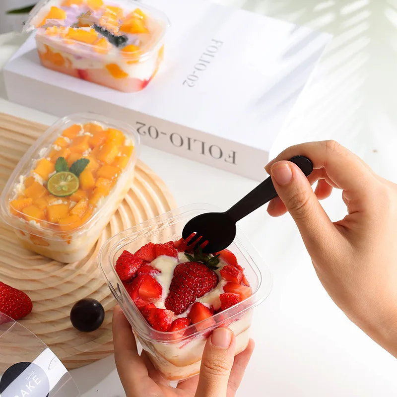 https://ae01.alicdn.com/kf/Se3c246b079d84432b65c64c7c784e127h/50pcs-Fruit-food-container-transparent-square-disposable-plastic-box-ice-cream-jelly-dessert-cups-tiramisu-cake.jpg