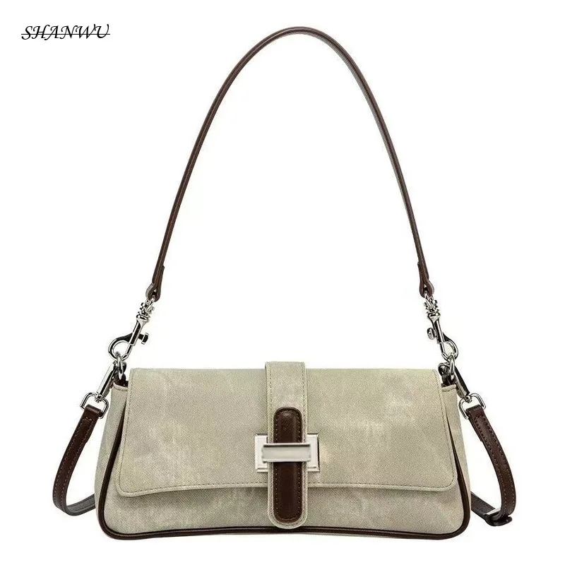 

Women's 2024 New Green Cowboy Long Stick Bread Single Shoulder Underarm Bag with High End Temperament Flip Cap Crossbody Bag