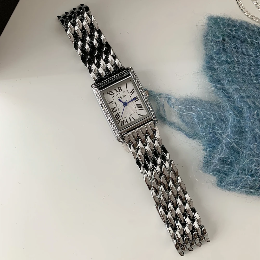 Free shippings Fashion Personality Temperament Niche steel strap quartz watch For women's girl watch  Jewelry accessories