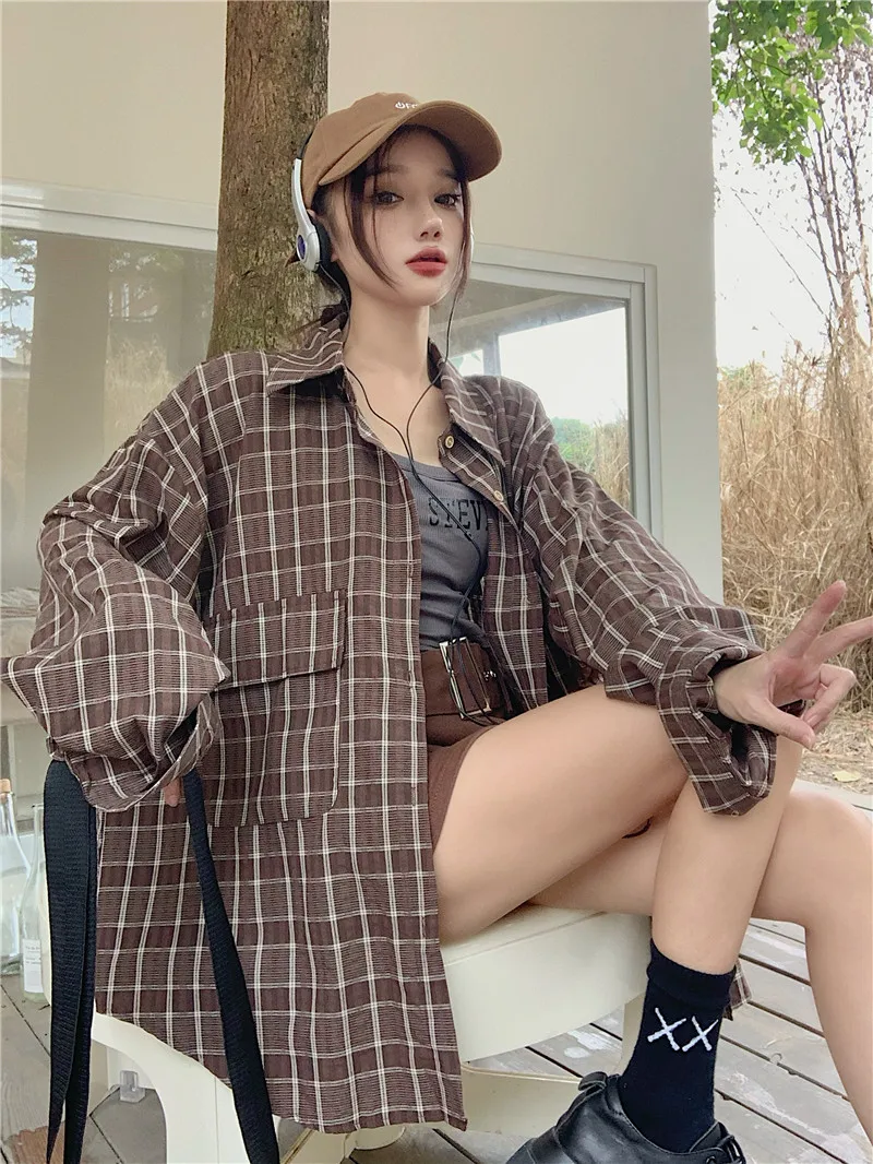Korean Style Single Breasted Long Sleeved Female Plaid Shirts Turn-down Collar Woman Long Loose Jacket with Pockets Black Coffee