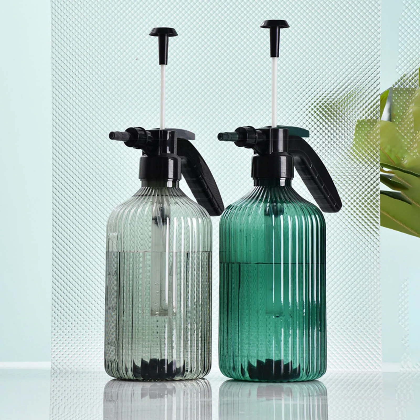 2L Large Capacity Garden Spray Bottle With Adjustable Nozzle Fine Mist Plant Watering Can For Indoor Plants Cleaning Pet Bathing