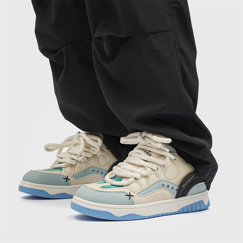 

Couple men shoes niche fashion brand 36-44 size increase platform casual shoes