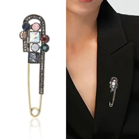 Trendy Rhinestone Five Pointed Star Brooches for Women Unisex Pearl Flower Pins Office Party Friend Gifts Jewelry Accessories 6