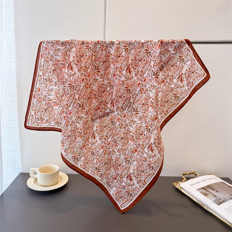 Neue Quadrat Schal Paisley Druck Baumwolle Samt Kopftuch Frühling Herbst Warme Schals Frauen Dekoration Weiche Foulard Bandana Wraps – Detail 2