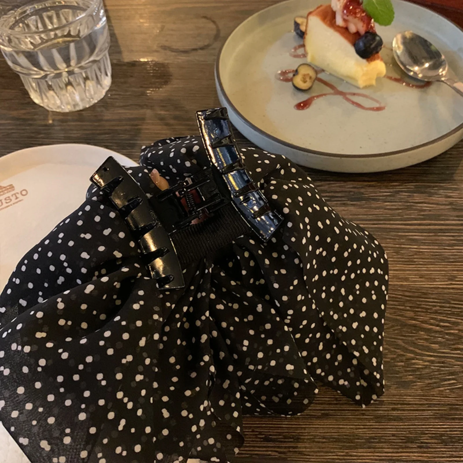 Big Polka Dot Hair Claw Clip, Large Fashionable Chiffon Hair Jaw Clip For Women, Stylish Hair Accessories For Daily Wear&Parties