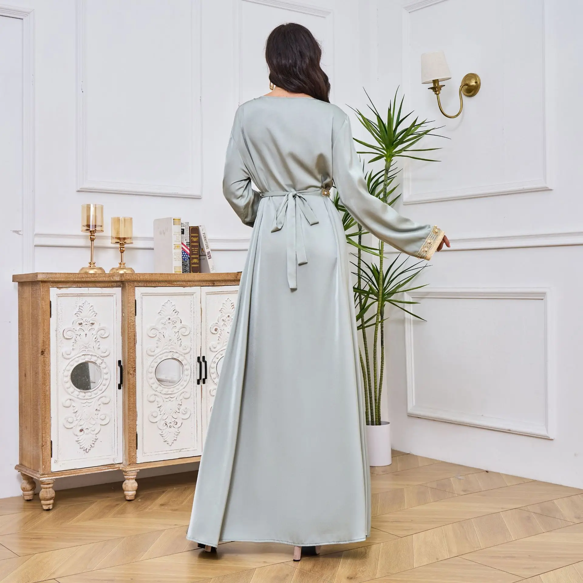Fashion Turkish Abaya Woman Dubai Solid Diamonds Full Sleeve V-Neck Belted Clothing Elegant Muslim Female Long Dresses