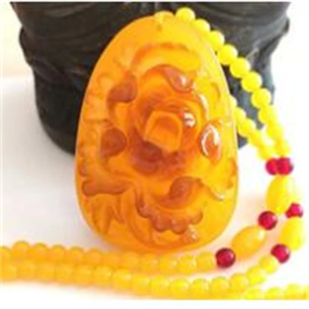 67Mm Natuurlijke Bijenwas Amber Hand Carving Rose Hanger + Kralen Ketting