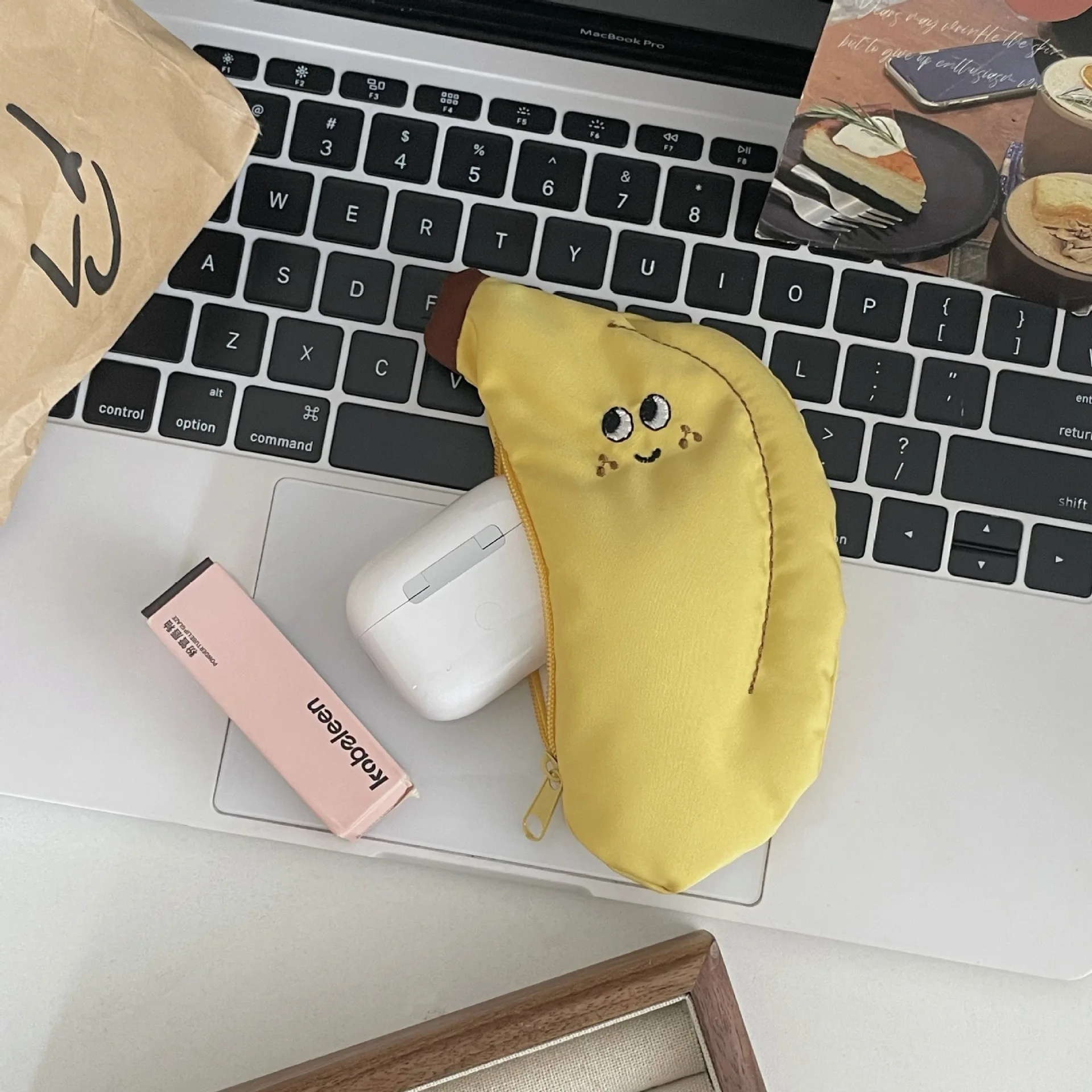 Damen-Geldbörse, niedliche kleine Banane, handgefertigt, Cartoon, mädchenhaftes Herz, Mini-Leinwand, Kopfhörer-Aufbewahrung, Studententasche, Hängezubehör – Detail 10