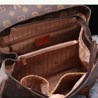 Light luxury brand women's bag 2025 new fashion versatile high-end handbag large capacity trendy single shoulder crossbody bag 3