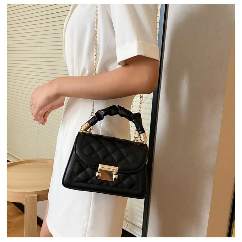 Popular All-Matching Ins Women's Bag 2024 Popular Korean Trendy Fashion Chain Crossbody Internet Celebrity Hand-Carrying Small