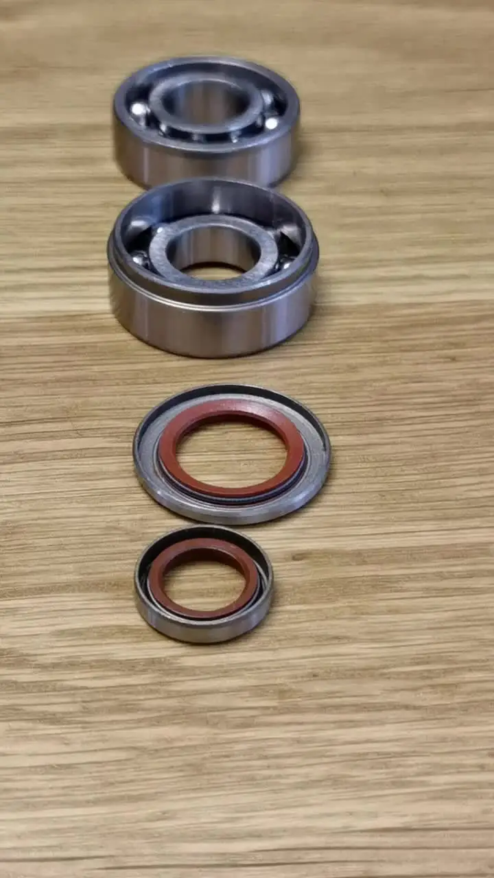 Cuscinetti Albero Motore Per Stihl 045 AV E 056 AV - 2 Pezzi, Lato Accensione E Lato Frizione