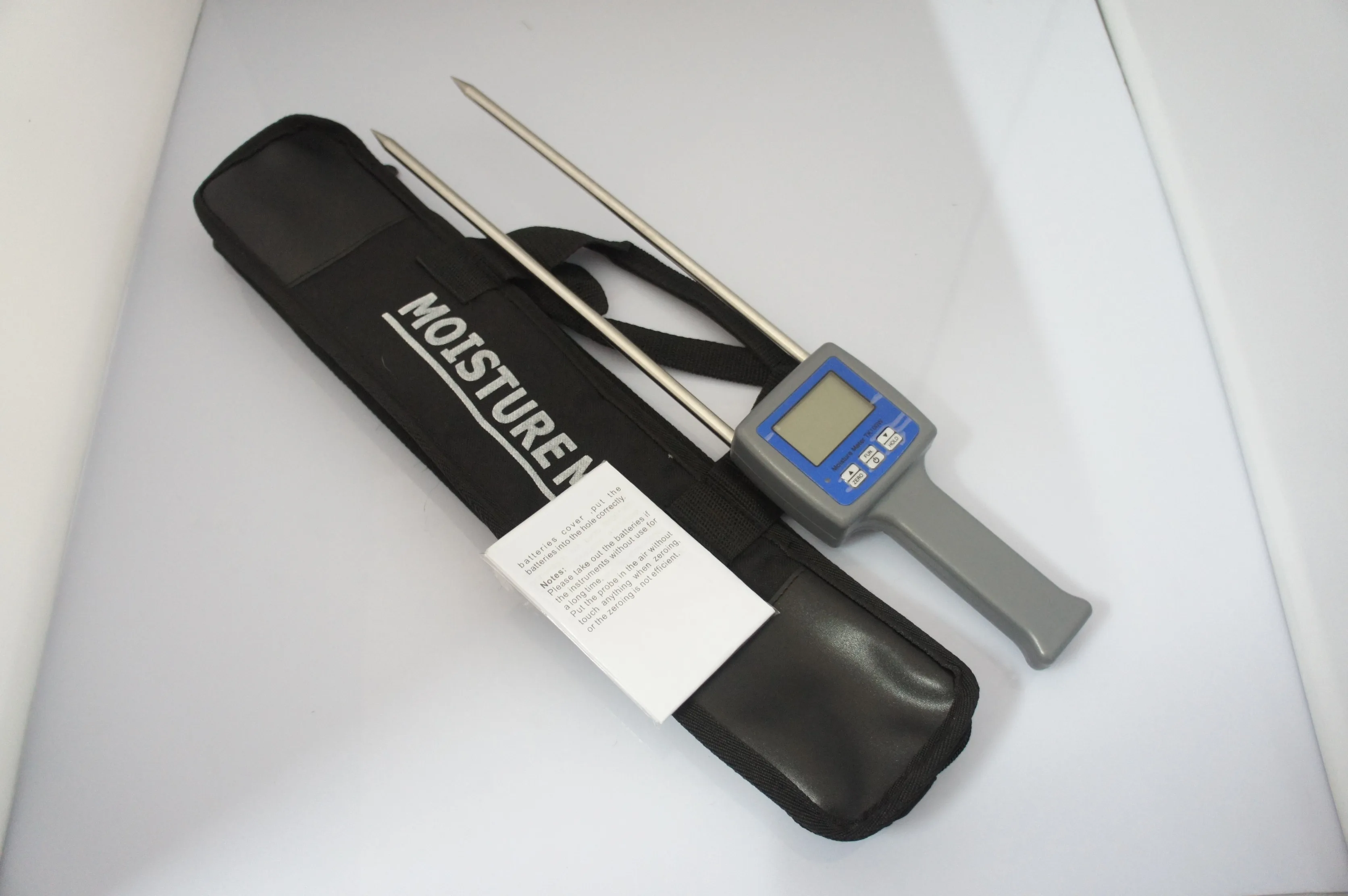 TK100W Digital Moisture Meter for Wood Sawdust, Shavings, Bamboo Powder & Biomass | High Accuracy Water Content Tester detail image 1