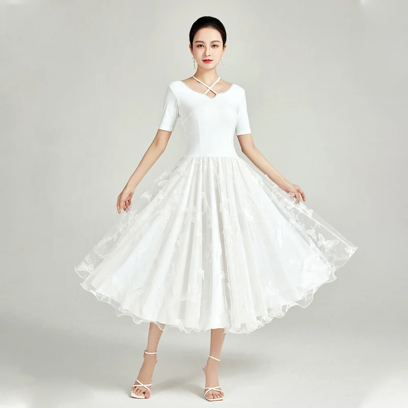 

2023 New White Sexy Ballroom Dance Dress Women Competition Modern Dancewear Costumes Ice Silk Big Swing Waltz Dancing Clothes