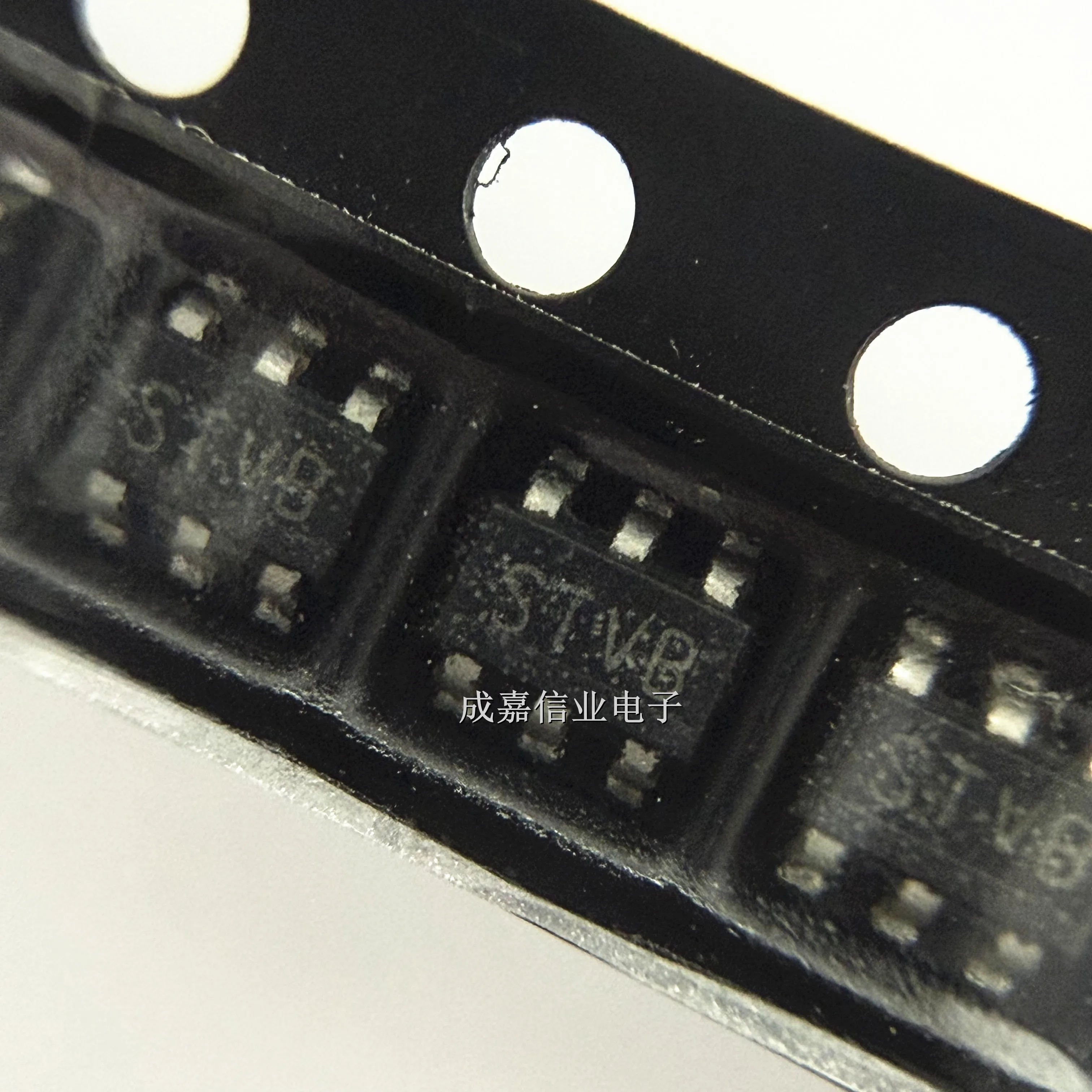 10개/몫 LM2842XMK-ADJ SOT-23-6 마킹:STVB 스위칭 전압 조정기 600mA 작동 온도:- 40 C-+ 125 C