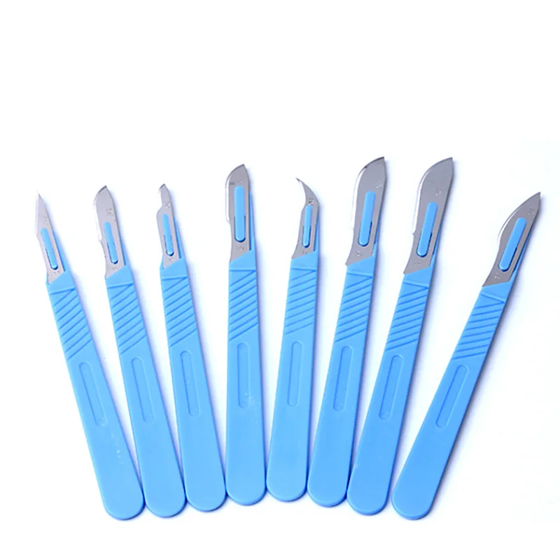 

Disposable sterile surgical knife with independent sterile packaging