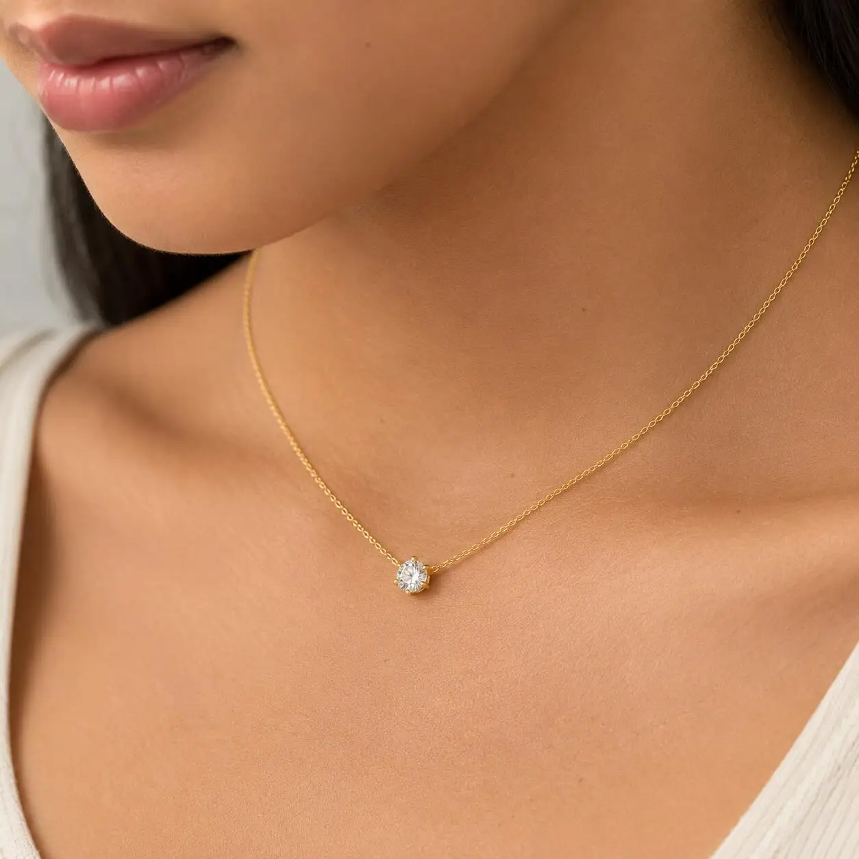 Minimalistische Solitär-Zirkon-Choker-Halskette, Kristallanhänger, 18K vergoldete Edelstahl-Schlüsselbeinkette Schmuck