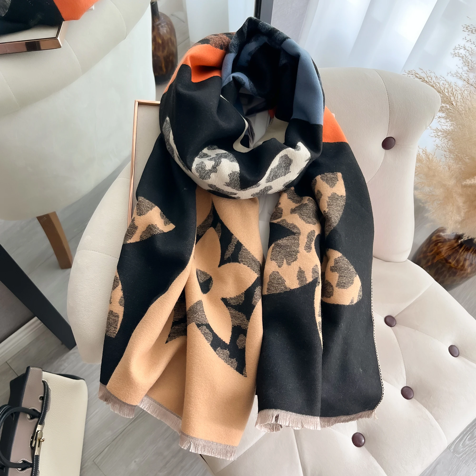 Fresh Floral Print Scarf Imitation Cashmere Shawl Short Beard Soft Comfortable Wrap Shawl Autumn Winter Elegant Warm Scarf