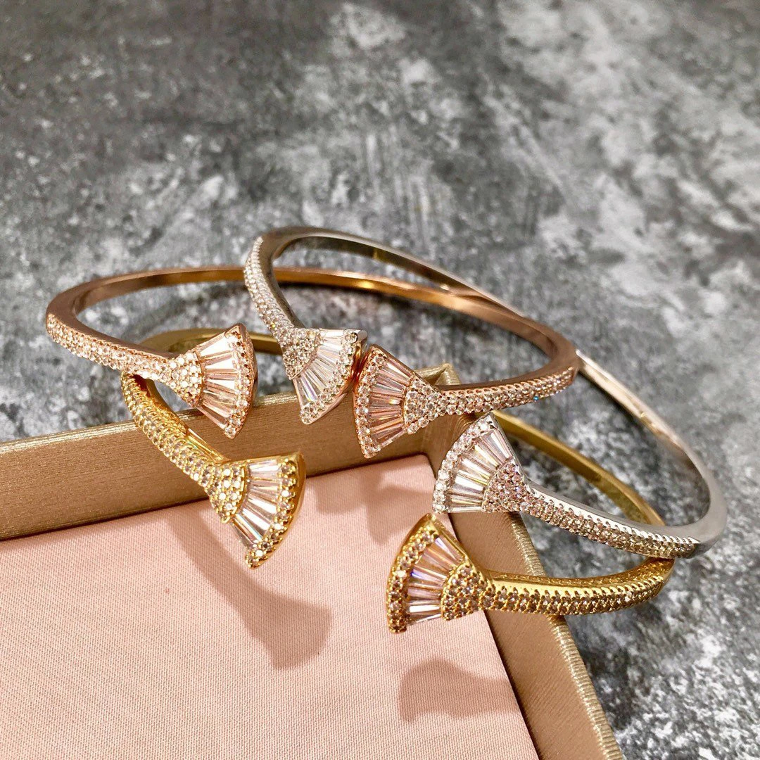 2022 Hot Trend Brand Fan Ladder Square Drill Small Skirt Open Bracelet Gold Rose Gold SilverEveryday Wear, Party, Birthday