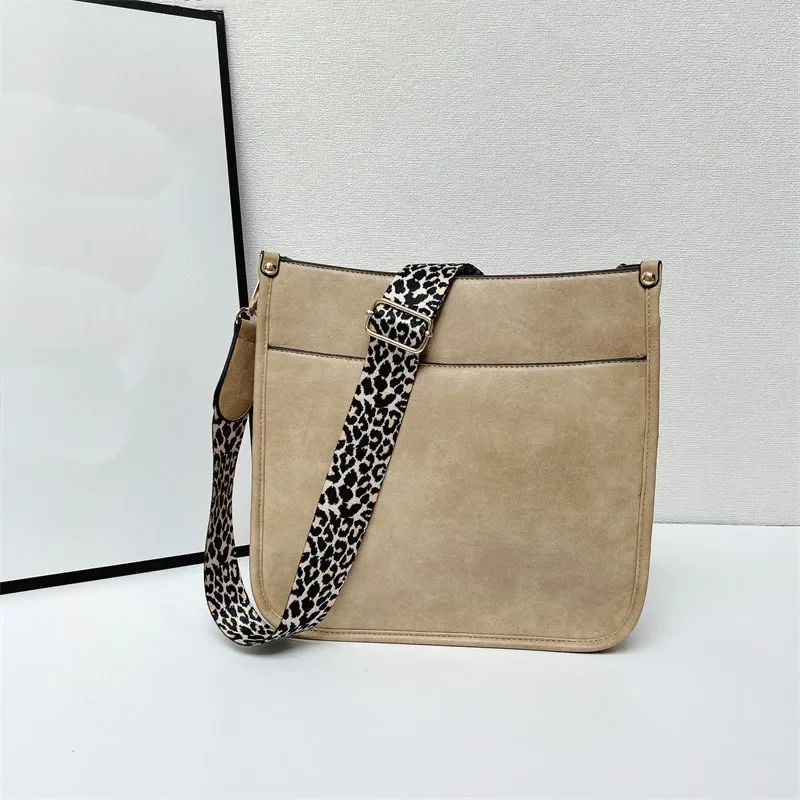 Shoulder Bags New Bucket Large Capacity Leopard Print Wide Shoulder Strap Crossbody Tote Women Handbags Leisure Shopping