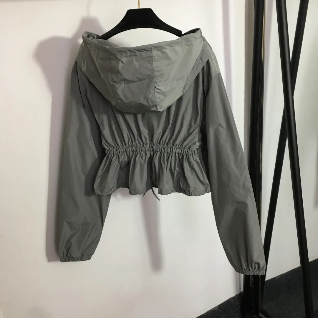 

Spring/Summer New Sunscreen Grey Hooded Windbreaker Short Coat Women's Casual Waist Shorts
