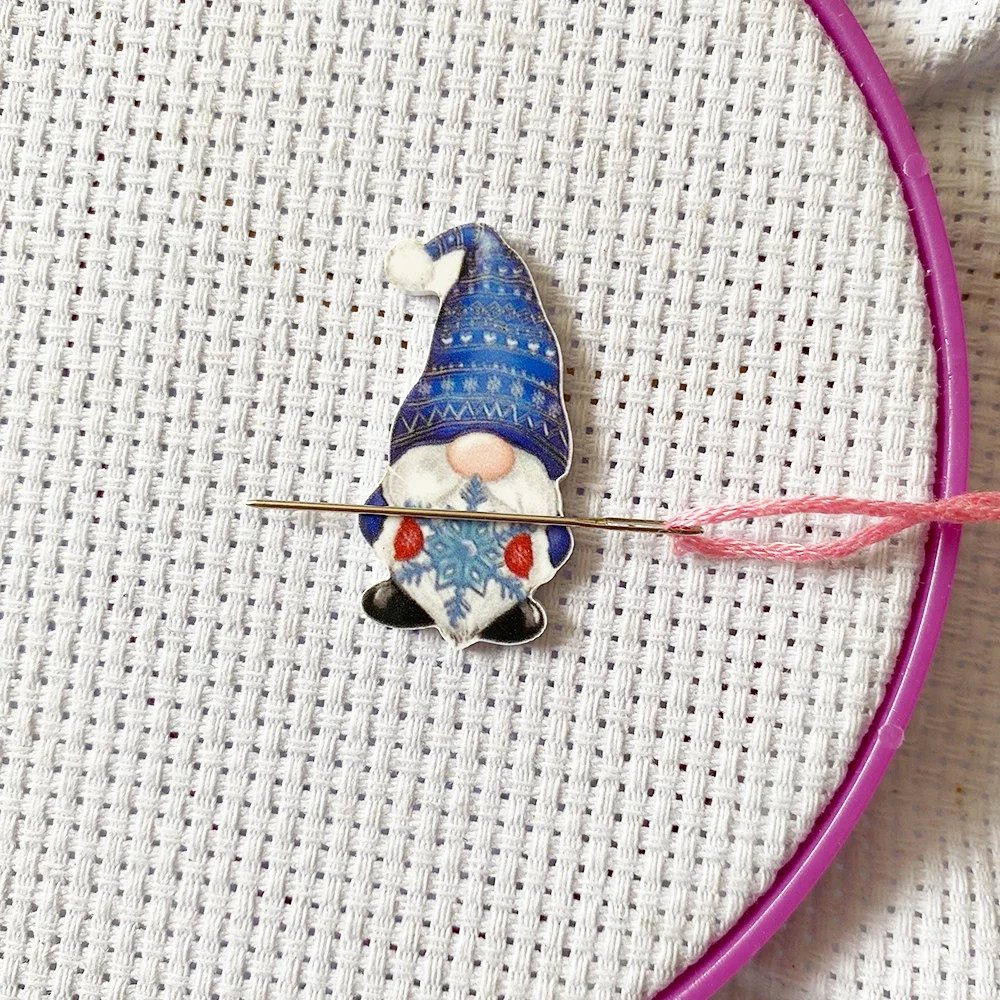 Condo Blues: 7 Ways to Make Magnetic Embroidery Needle Minders