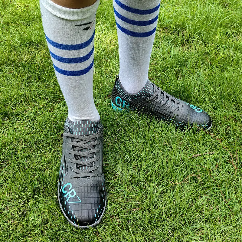 Рисунок 6 - Модная Зеленая Мужская футбольная обувь