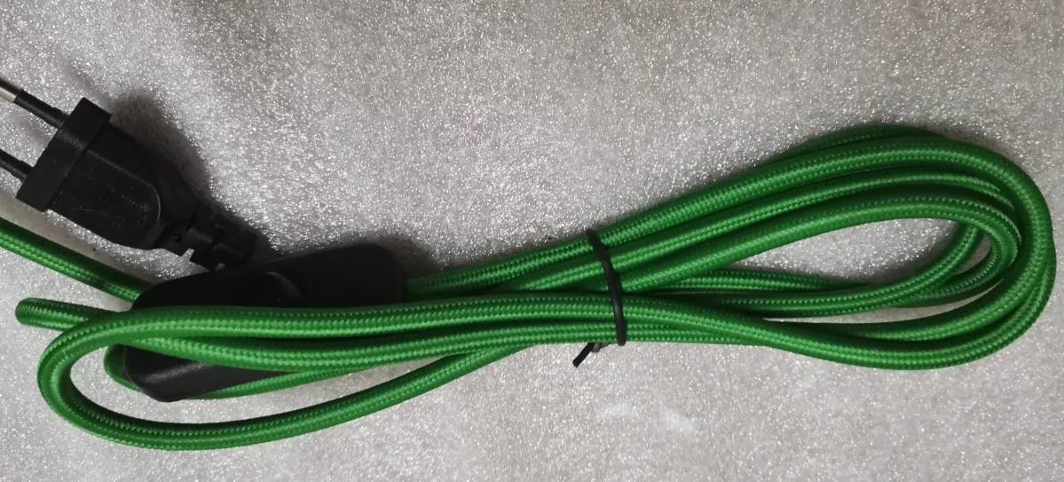 thumbnail image 1 of Cables de alimentación de CA de 220 V con interruptor de enchufe europeo Cable de extensión flexible con cubierta textil clásico para lámpara de mesa, 1 of 5