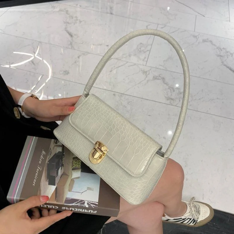 2025 New Fashion Brand Women's Underarm Shoulder Bag Solid Color Ladies Handbag and Purse Luxury Design Crossbody Bags for Women 5