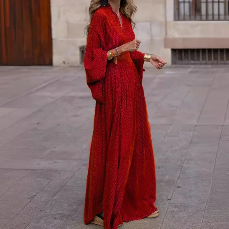 فساتين ماكسي فضفاضة بأكمام تشبه جناح الخفّاش للنسا...