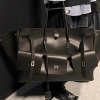 Sac fourre-tout de banlieue de luxe de grande capacité, texture à la mode et avancée, sac à main en cuir souple et généreux résistant à l'usure 4